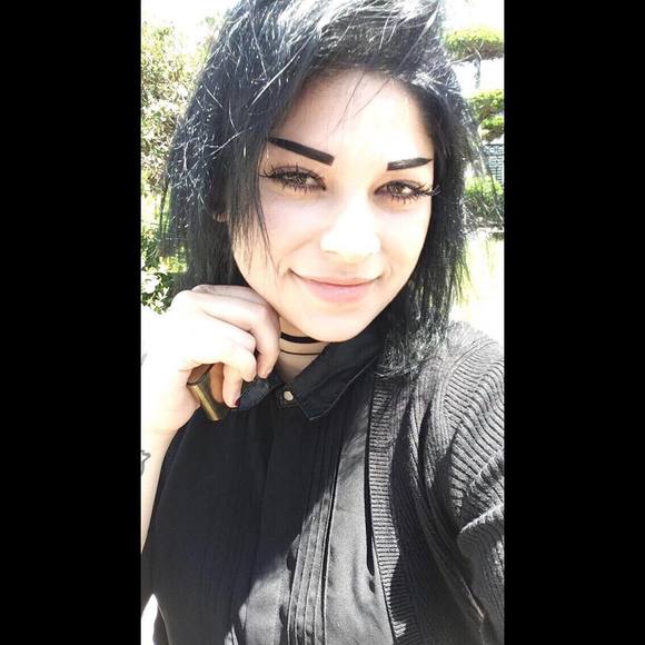 Meet your Posher, Sam - Picture 1 of 1